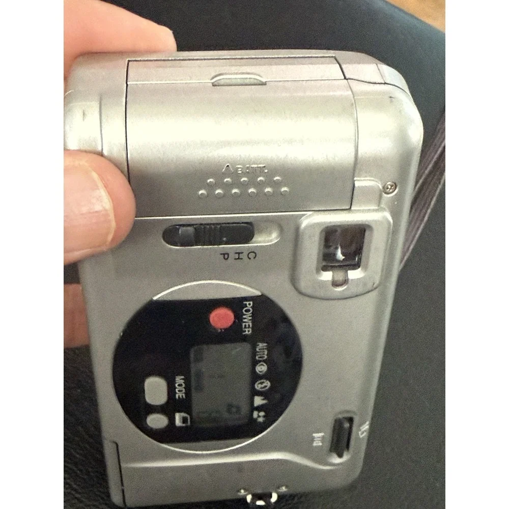 Fujifilm Endeavor 310ix Zoom MRC APS Point & Shoot Film Camera,‎ Needs Battery